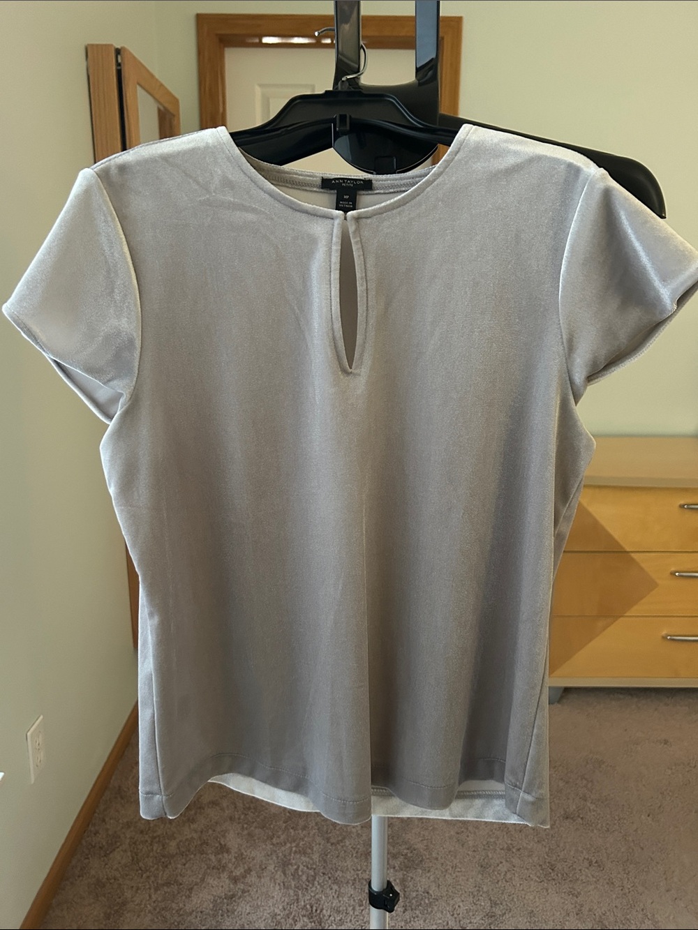 Ann Taylor Silver-Gray Keyhole Cap-Sleeve Top
